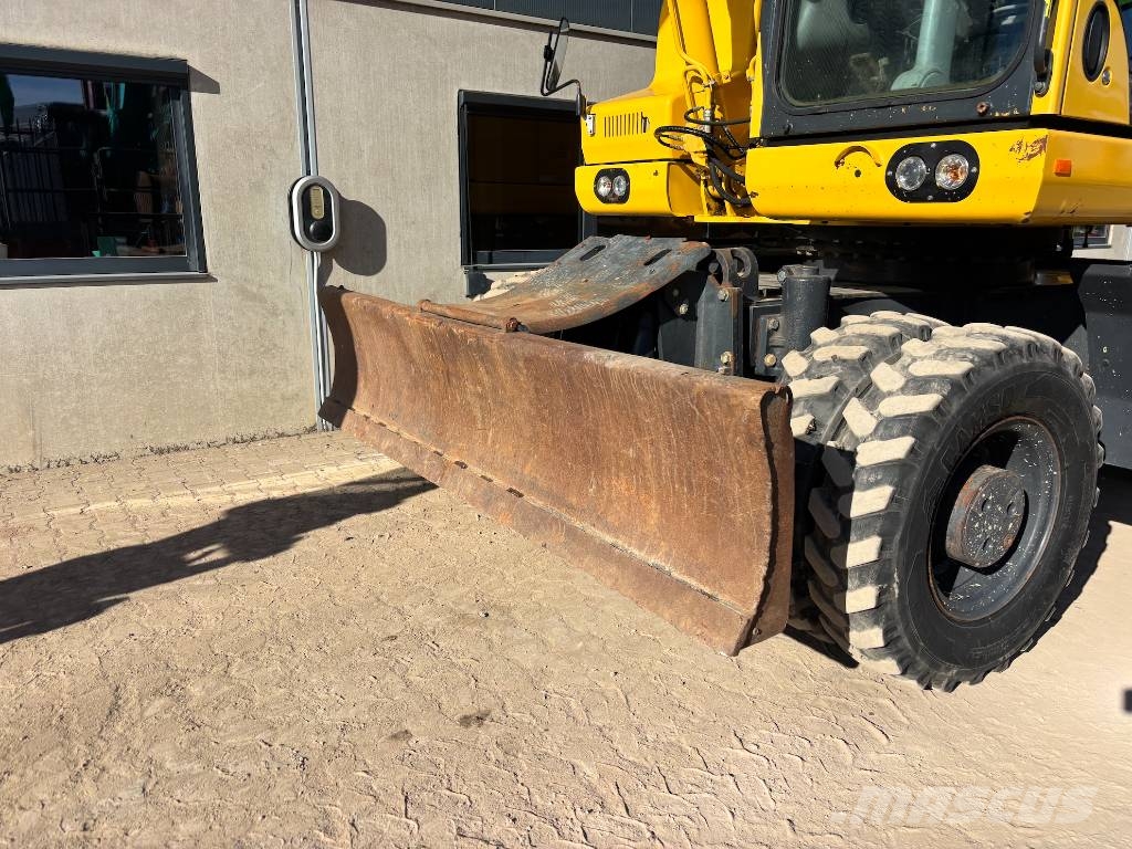 Komatsu PW 160-11 - PW160 - PW180 - PW 180 Wielgraafmachines