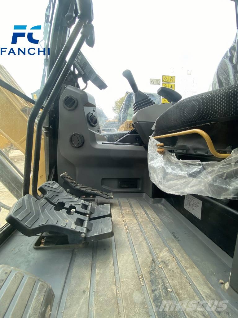 CAT 306 대형 굴삭기 29톤 이상
