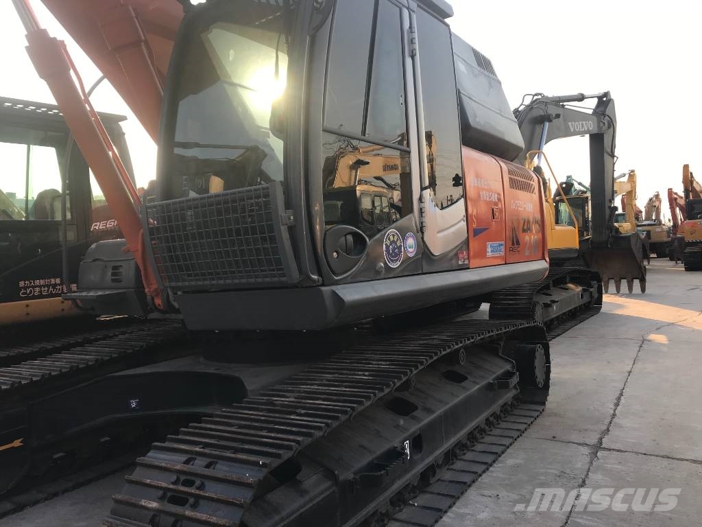 Hitachi ZX 210 حفارات زحافة