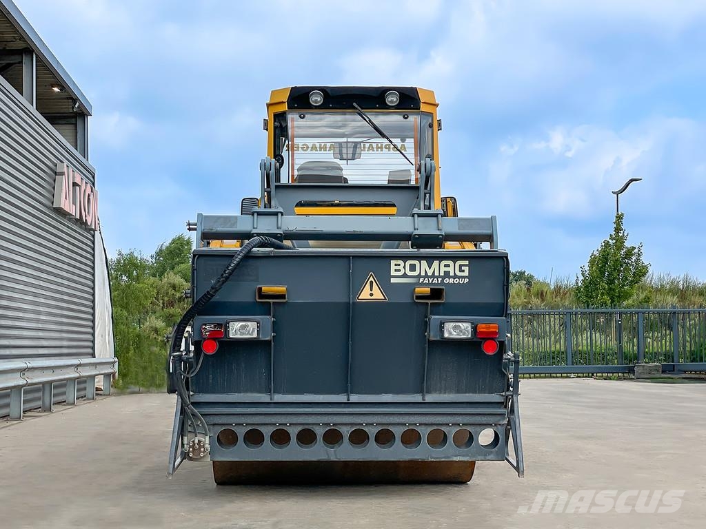 Bomag BW 154 AD-4 Çift tamburlu silindirler
