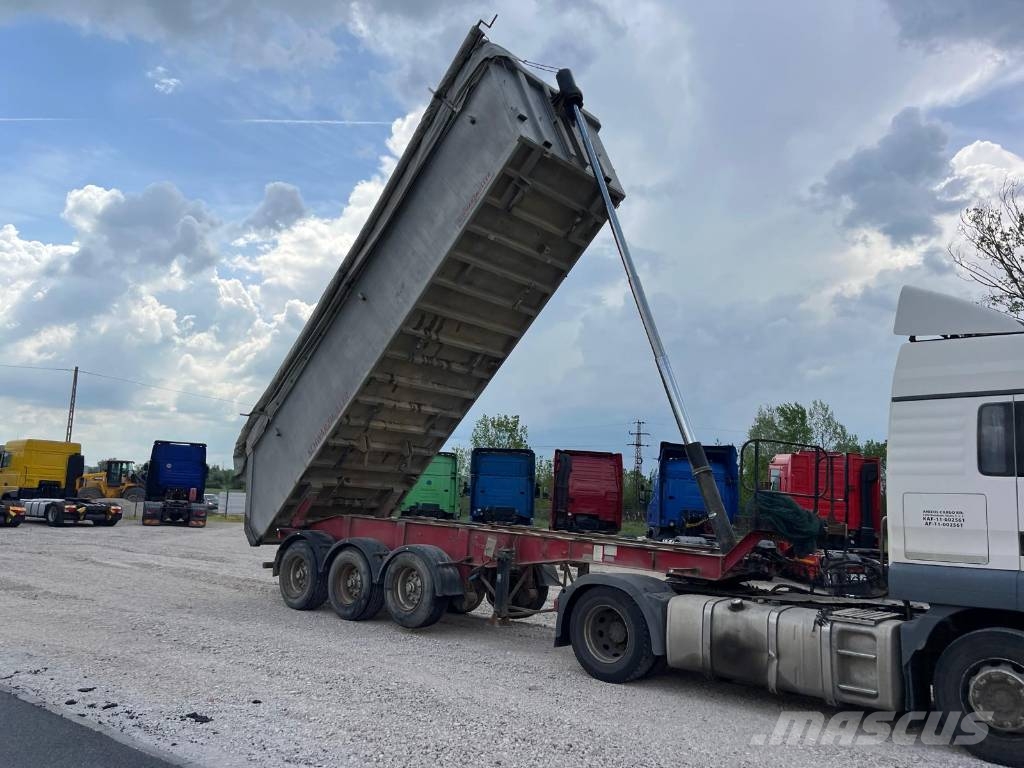Schwarzmüller 3A A axle lift نصف مقطورات قلابة