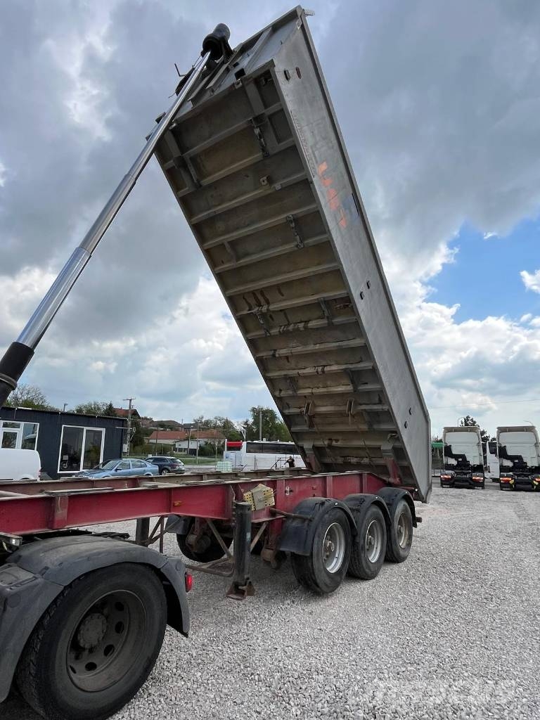 Schwarzmüller 3A A axle lift نصف مقطورات قلابة