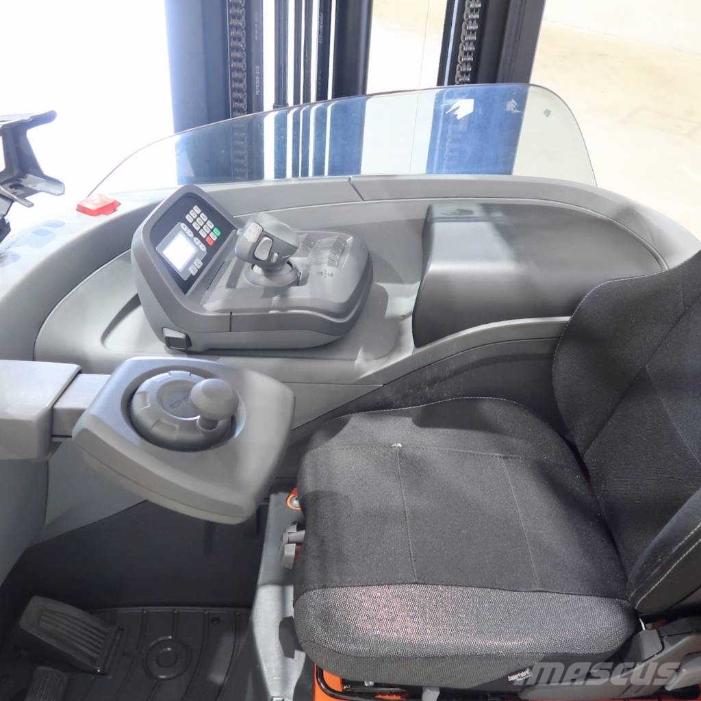Toyota RRE160H Ανυψωτικά στενών δρόμων