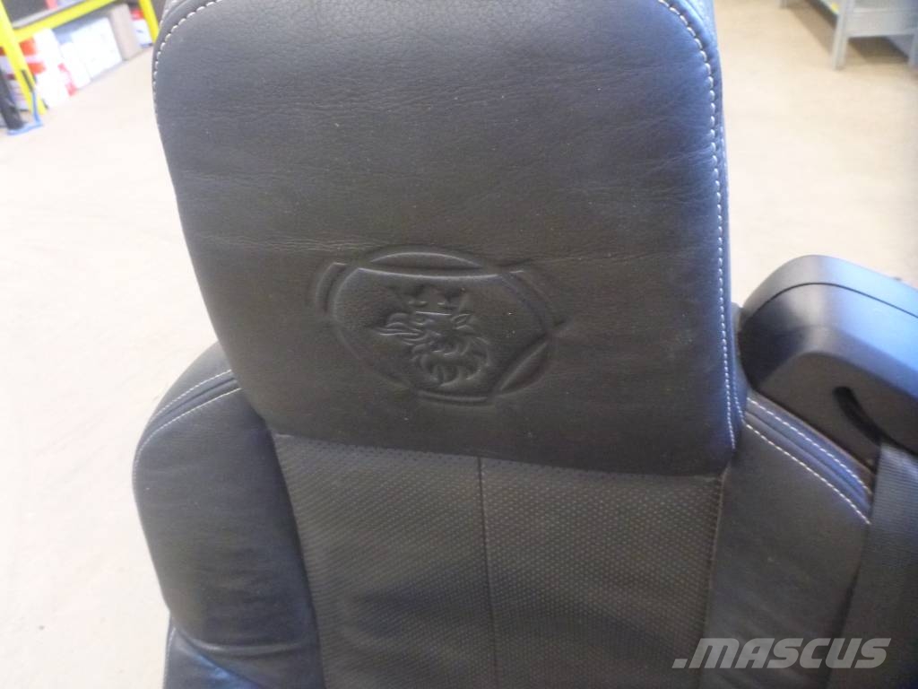 Scania 2601033 R580 Cabins and interior