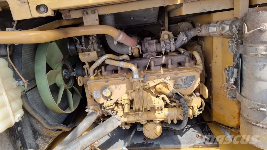 CAT 320 E Escavadeiras de esteiras