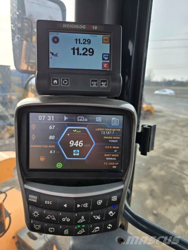 Hyundai HL 960 لوادر بعجل