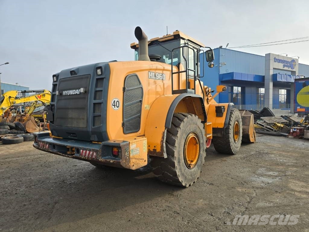 Hyundai HL 960 لوادر بعجل