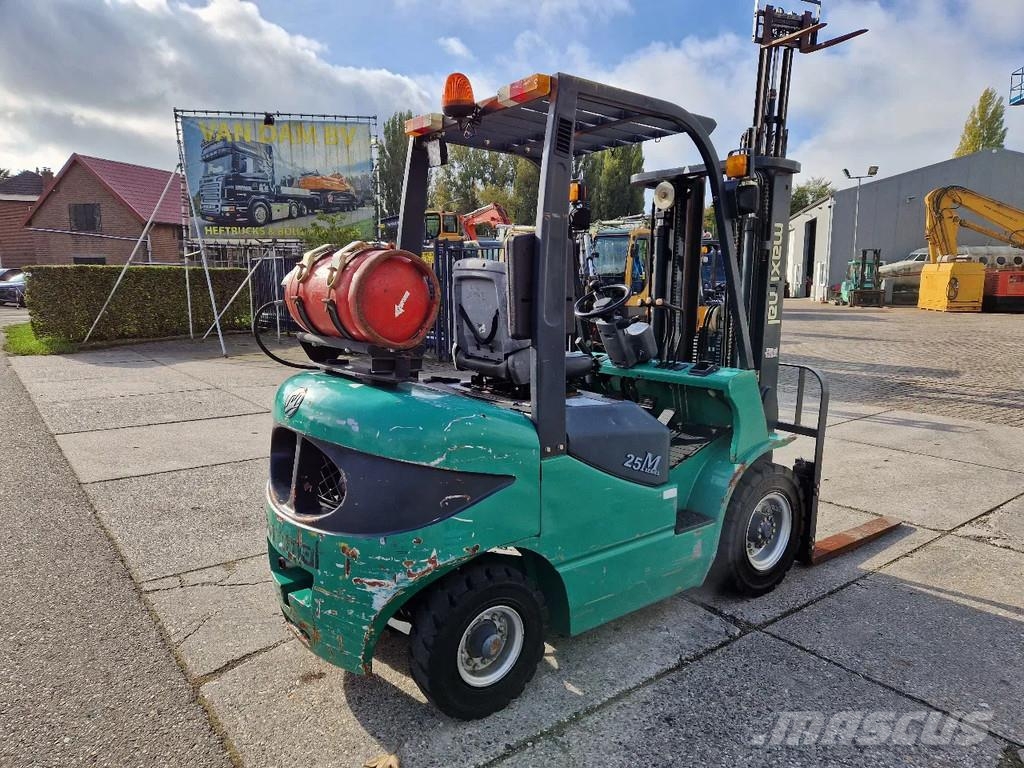 Maximal Nissan Zhejiang 2.5 ton LPG LOW HOURS Gāzes autoiekrāvēji (LPG)