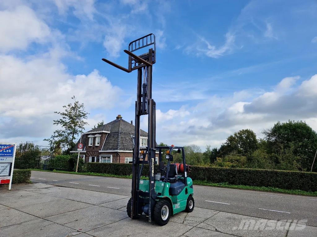 Maximal Nissan Zhejiang 2.5 ton LPG LOW HOURS Gāzes autoiekrāvēji (LPG)