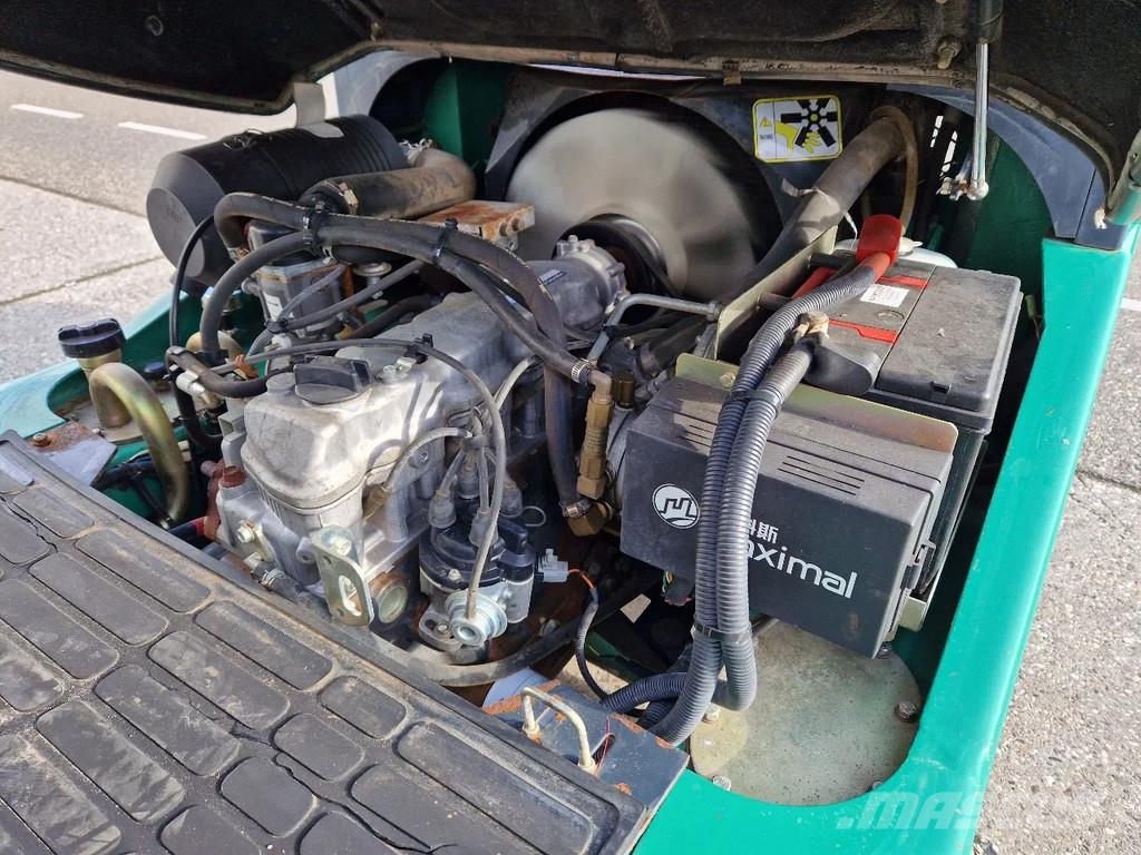 Maximal Nissan Zhejiang 2.5 ton LPG LOW HOURS Gāzes autoiekrāvēji (LPG)