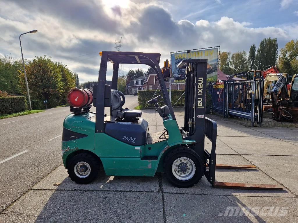 Maximal Nissan Zhejiang 2.5 ton LPG LOW HOURS Gāzes autoiekrāvēji (LPG)