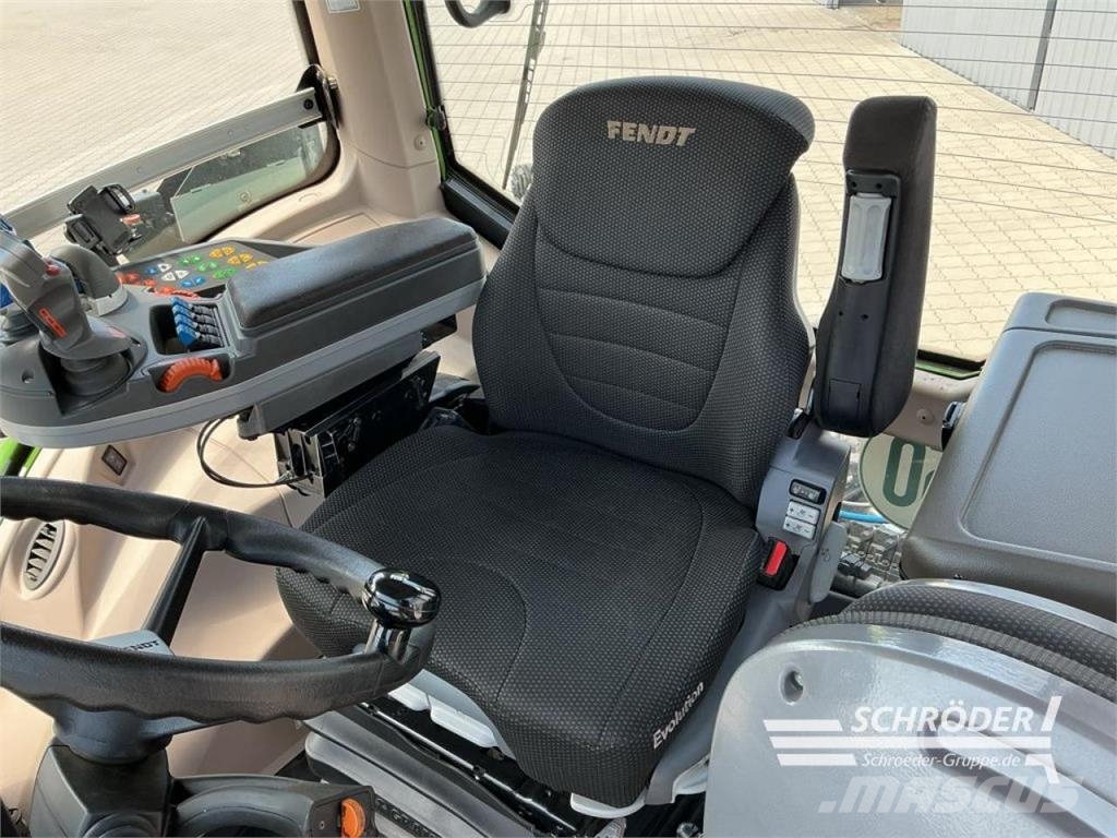 Fendt 828 S4 PROFI PLUS Traktörler