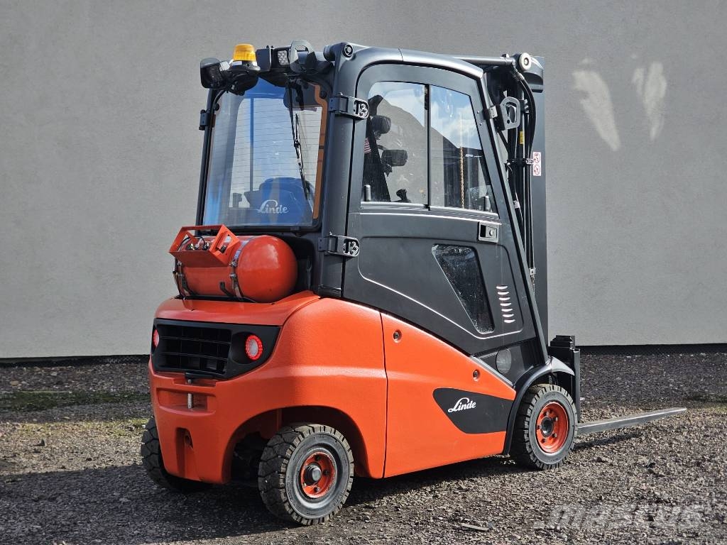 Linde H18T-01 Triplex Gasstapler