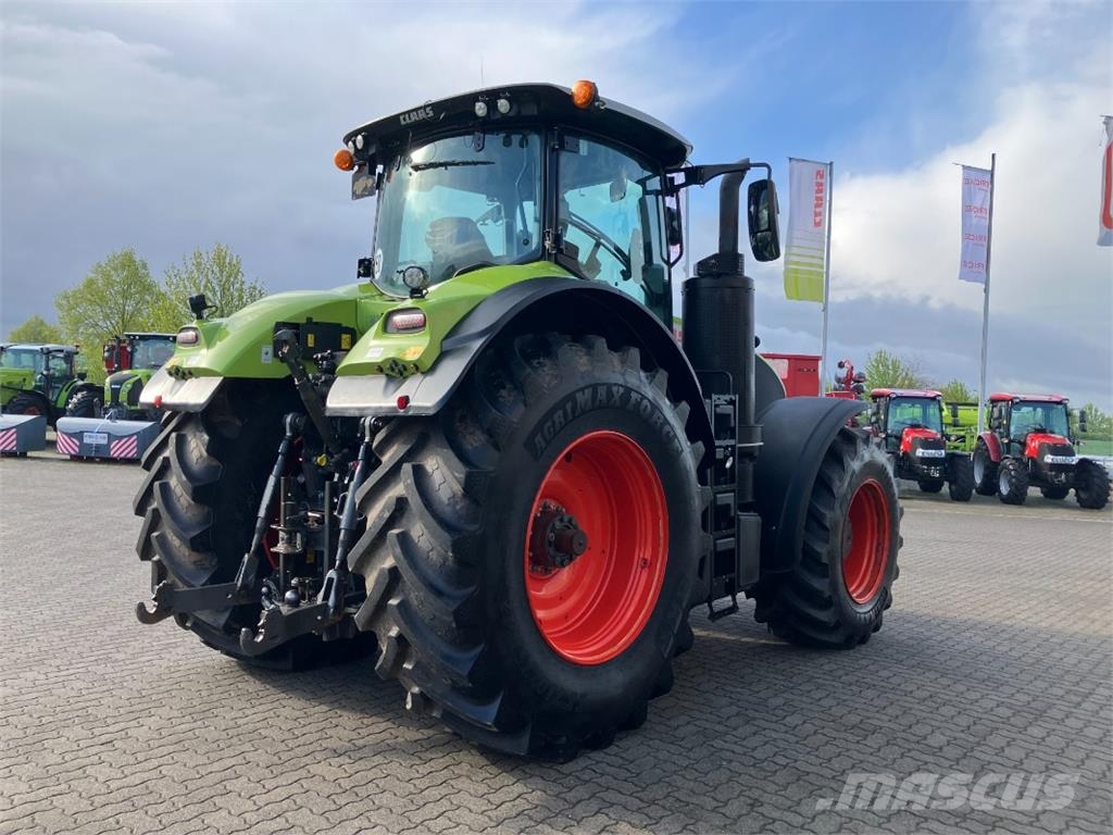 CLAAS Axion 960 Cmatic 트랙터