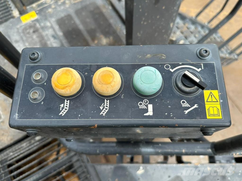 Komatsu PC1250-11E0 - CE certified Mini excavatoare < 7t
