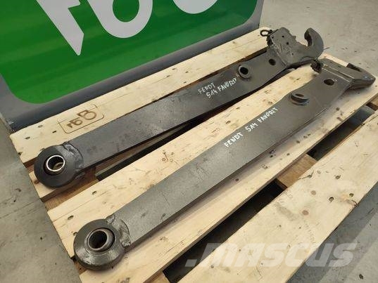 Fendt 514 Favorit lower arm actuator Gieken en dippers