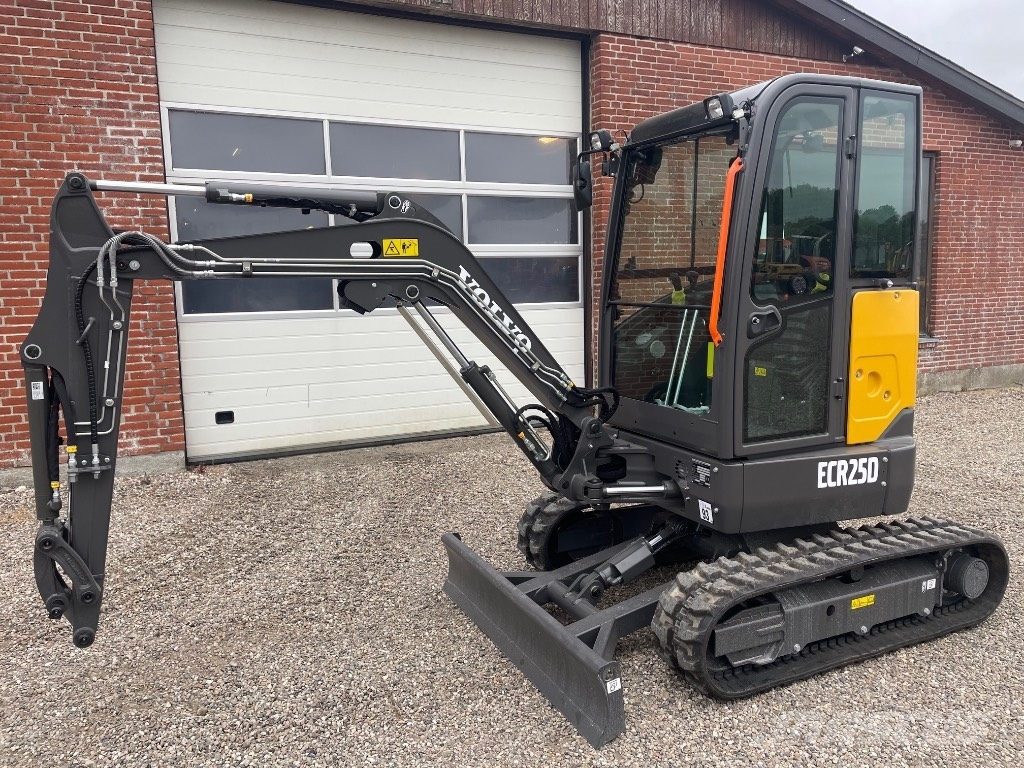 Volvo ECR25D Fabriksny Minigrävare < 7t