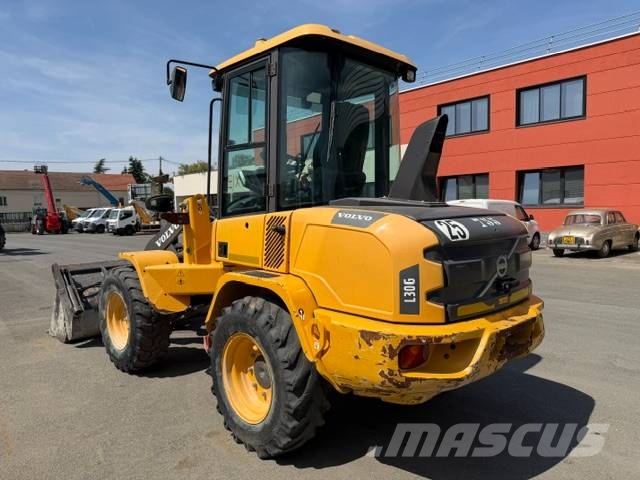 Volvo L 30 Hjullastare