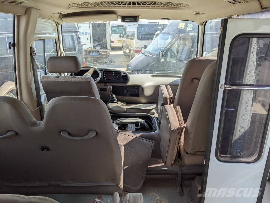 Toyota Coaster Bus Mikroautobusai