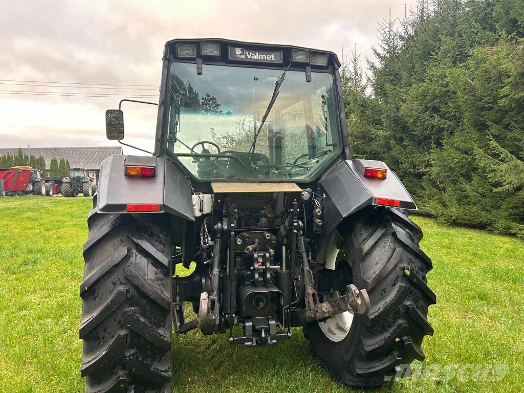 Valtra Valmet 8050 Traktori