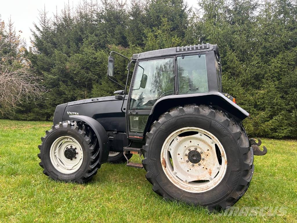 Valtra Valmet 8050 Traktori