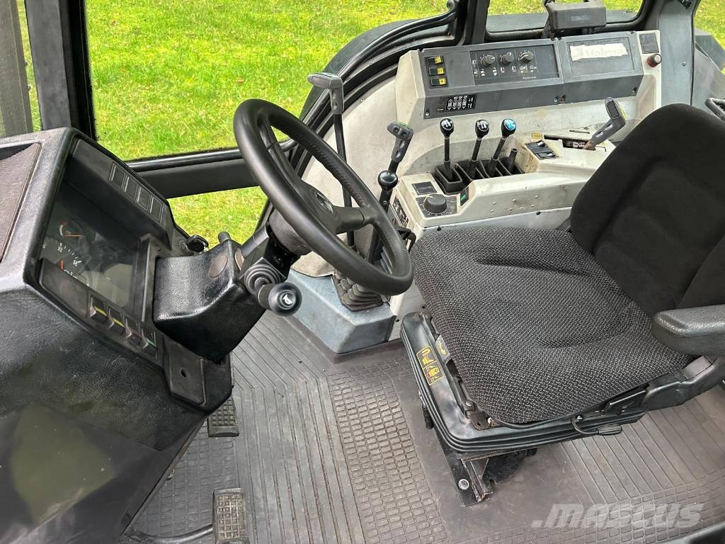 Valtra Valmet 8050 Traktori
