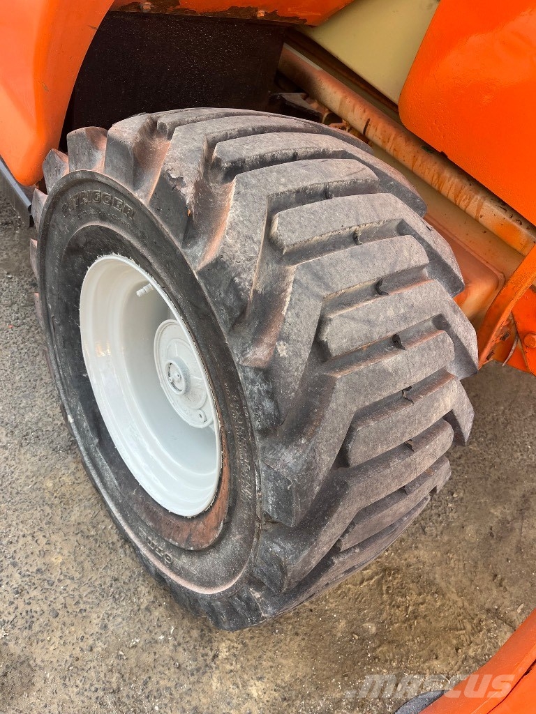 JLG 4394 RT 剪叉式升降机