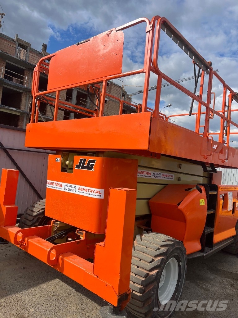 JLG 4394 RT 剪叉式升降机