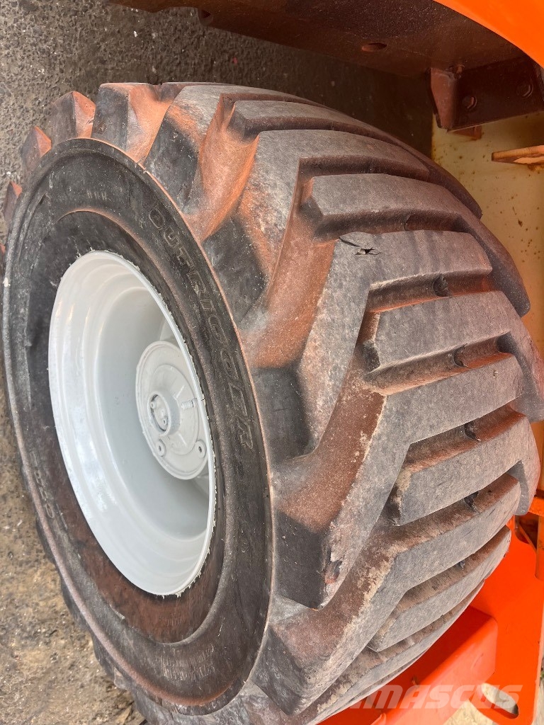 JLG 4394 RT 剪叉式升降机