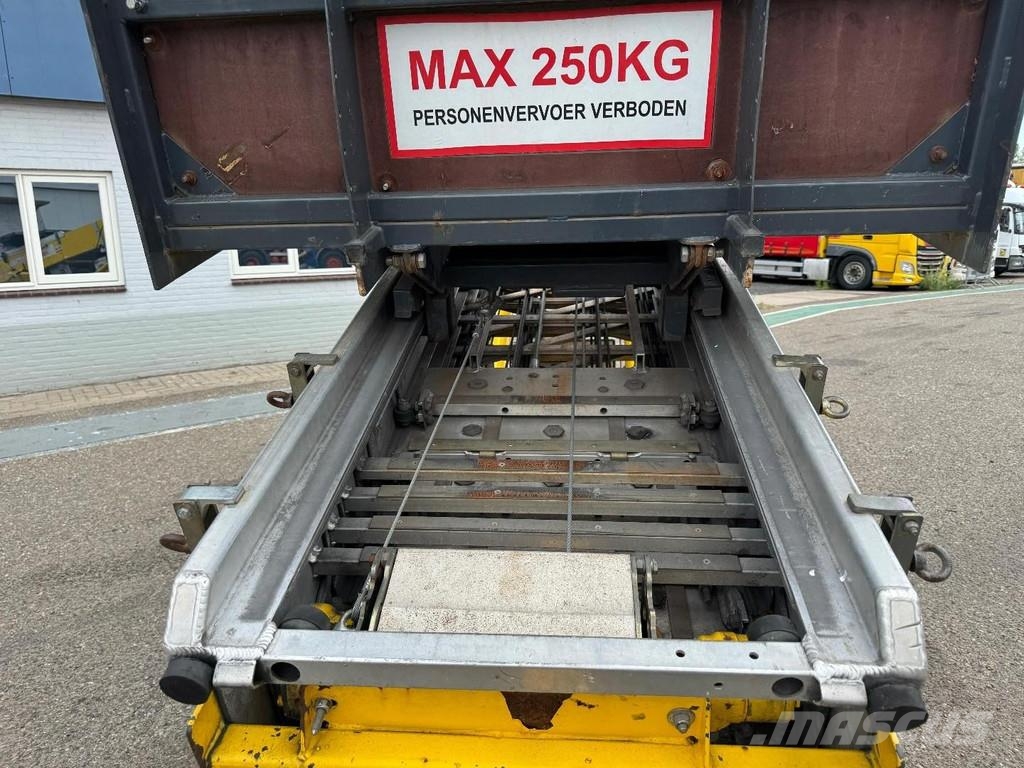 Paus 37 WH - LIFT 37 METER / 300 KG - TÜV UNTILL 07/202 المنصات الهوائية المثبتة على مقطورة