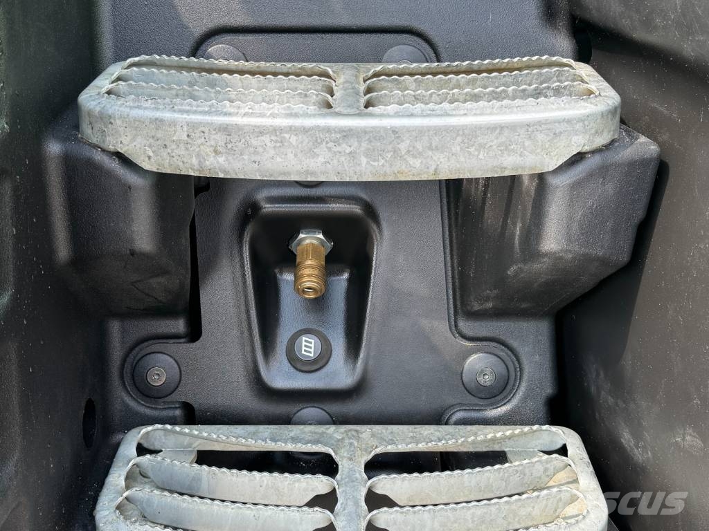 Deutz-Fahr 6150.4 TTV, frontlinkage, GPS - RTK, 2024, 1225 hr Tractors