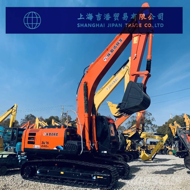 Hitachi ZX 240 대형 굴삭기 29톤 이상