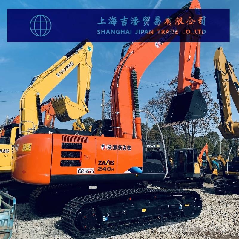 Hitachi ZX 240 대형 굴삭기 29톤 이상