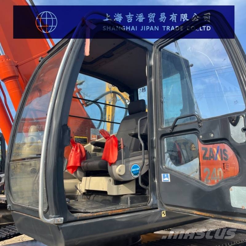 Hitachi ZX 240 대형 굴삭기 29톤 이상