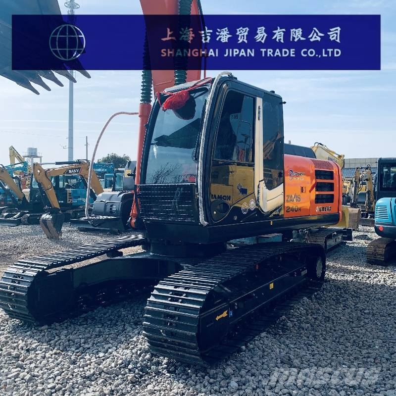 Hitachi ZX 240 대형 굴삭기 29톤 이상