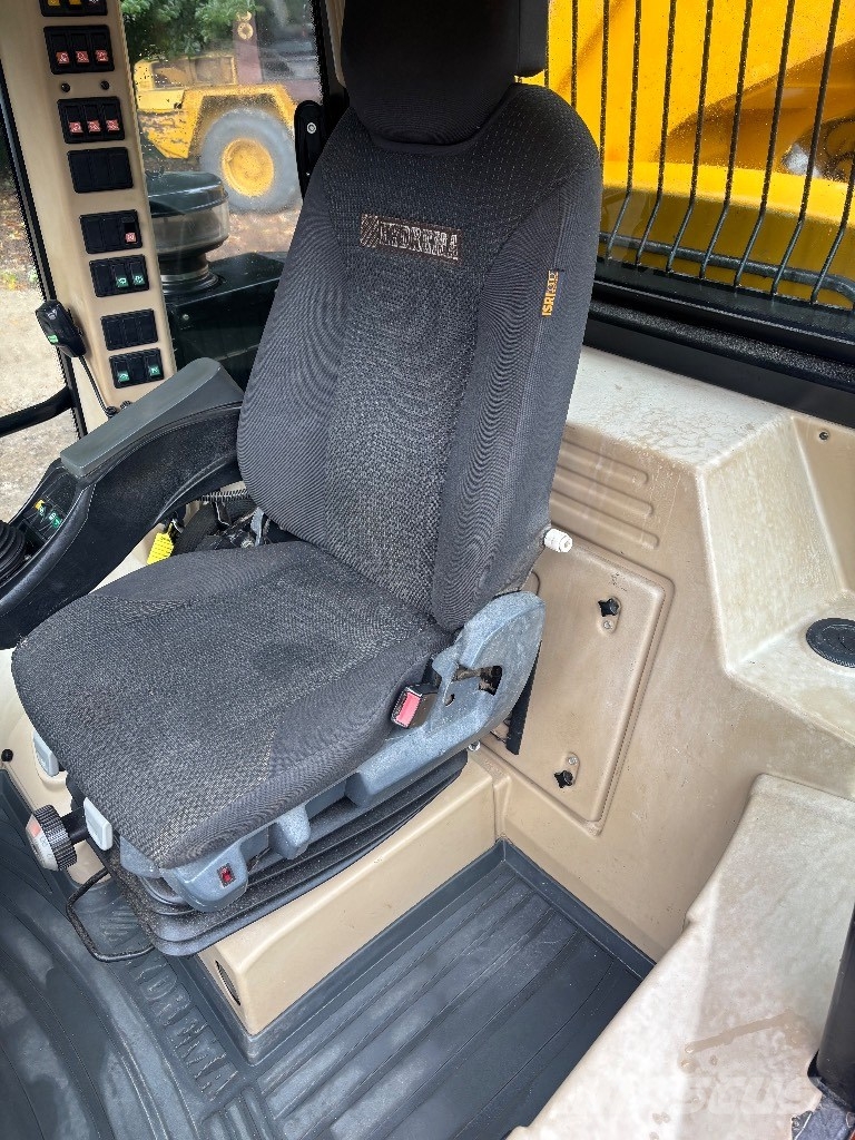 Hydream 912 ES 912 ES. Multitip Maansiirtoautot