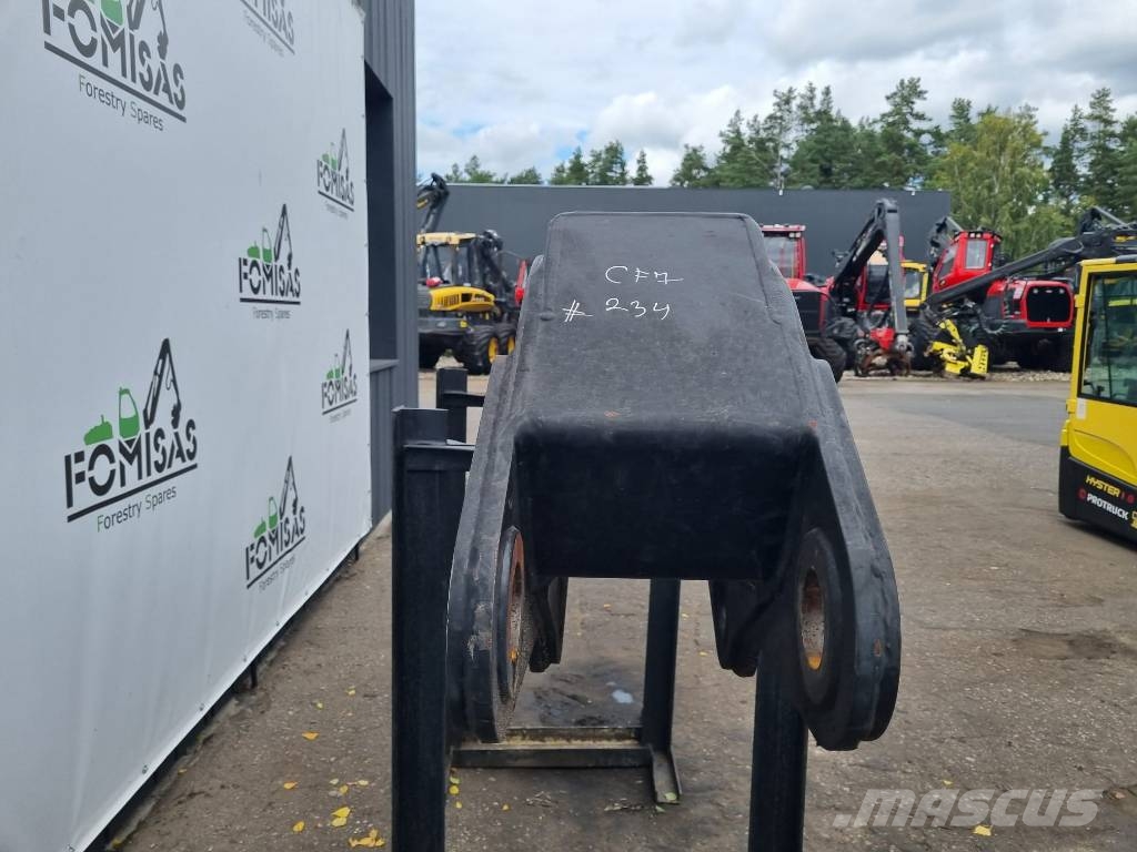 John Deere CF7 main boom F619880 F643913 Żurawie do forwarderów