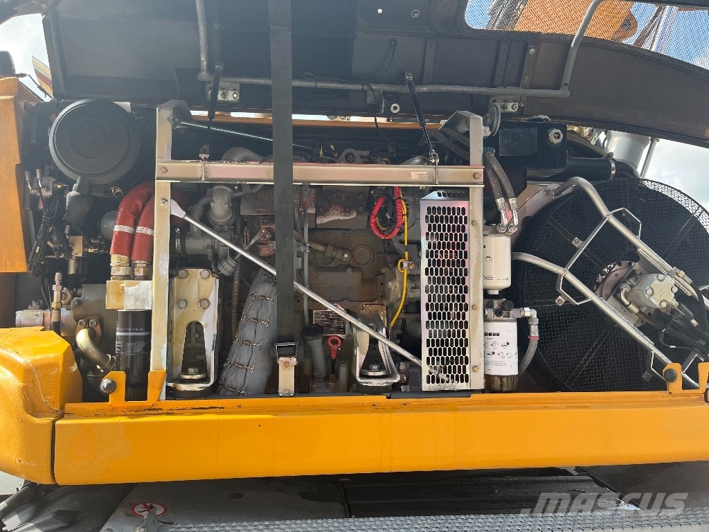 Liebherr A 918 Comp Ratasekskavaatorid