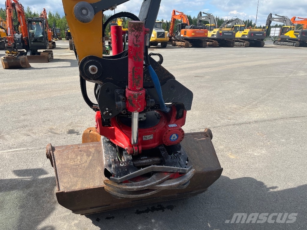 Liebherr A 918 Comp Ratasekskavaatorid