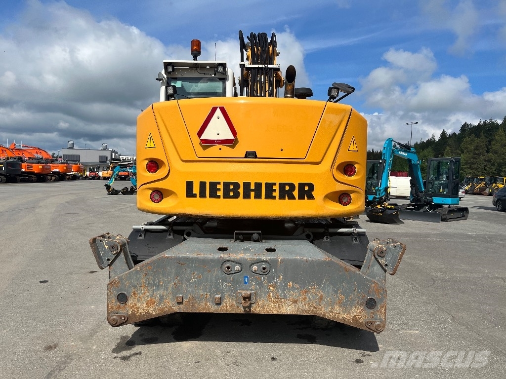 Liebherr A 918 Comp Ratasekskavaatorid