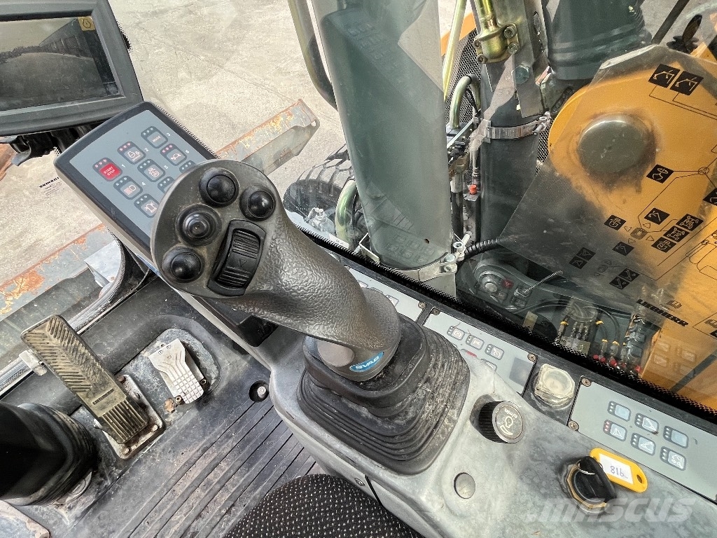 Liebherr A 918 Comp Ratasekskavaatorid