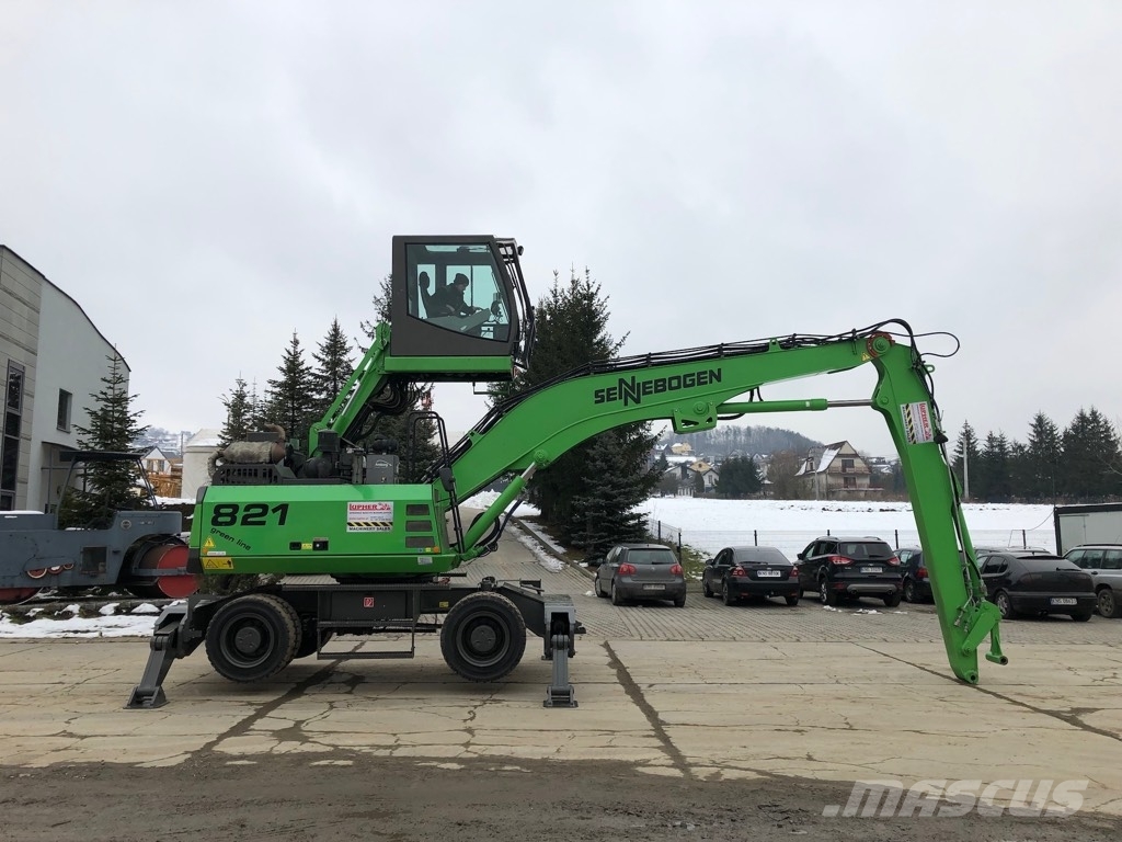 Sennebogen 821 Waste / industry handlers