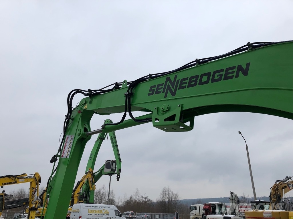 Sennebogen 821 Waste / industry handlers