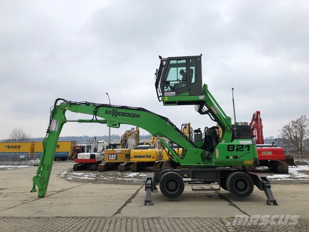 Sennebogen 821 Waste / industry handlers