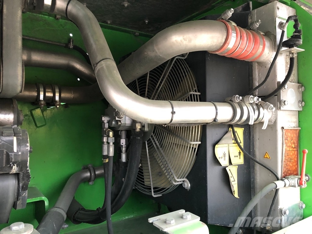 Sennebogen 821 Waste / industry handlers