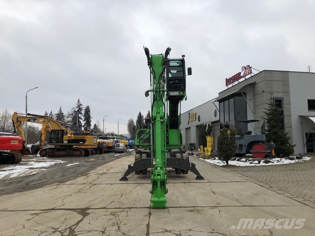 Sennebogen 821 Waste / industry handlers