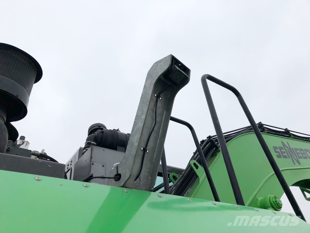 Sennebogen 821 Waste / industry handlers
