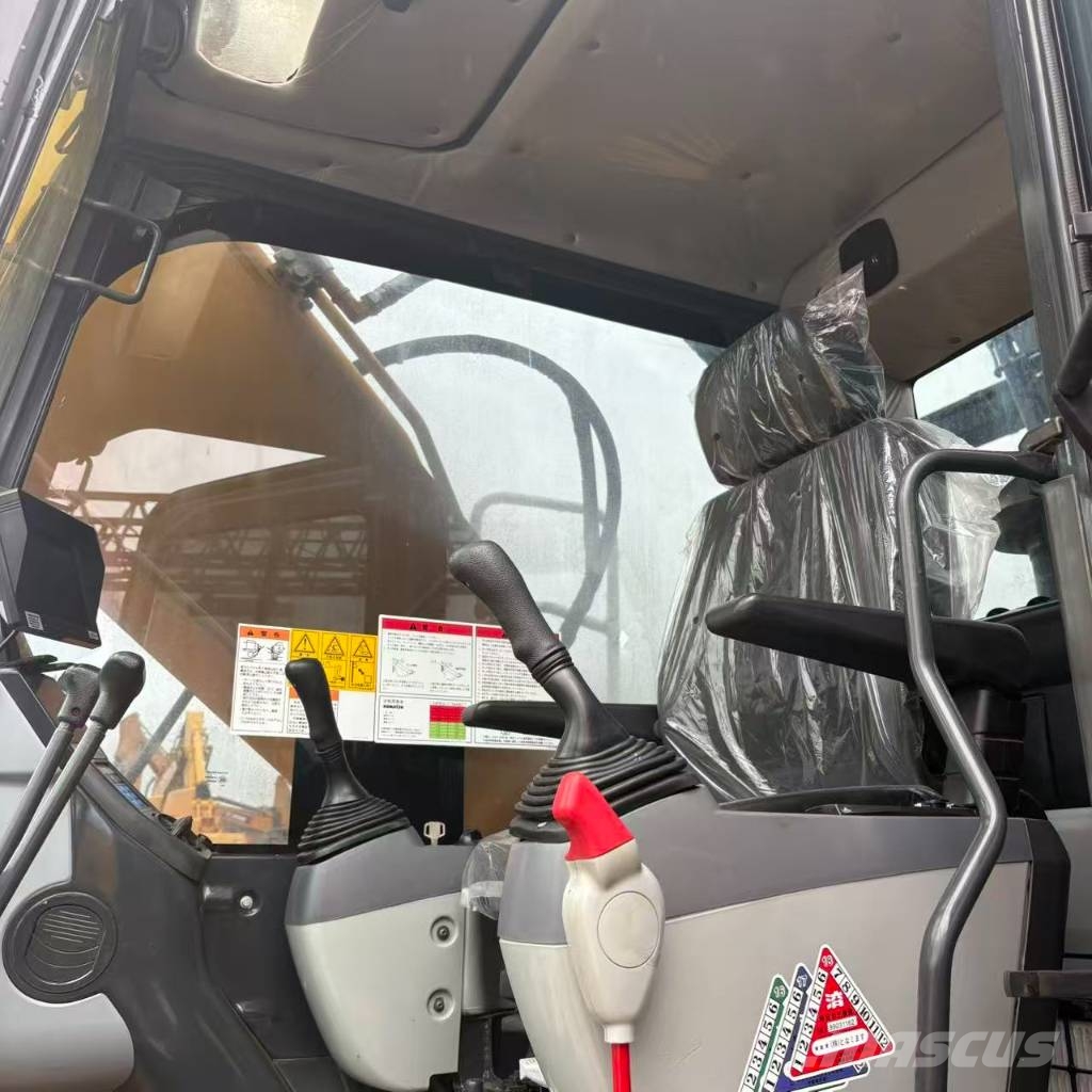 Komatsu PC 200 Εκσκαφείς με ερπύστριες