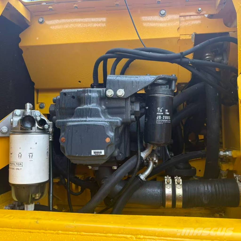 Komatsu PC 200 Εκσκαφείς με ερπύστριες