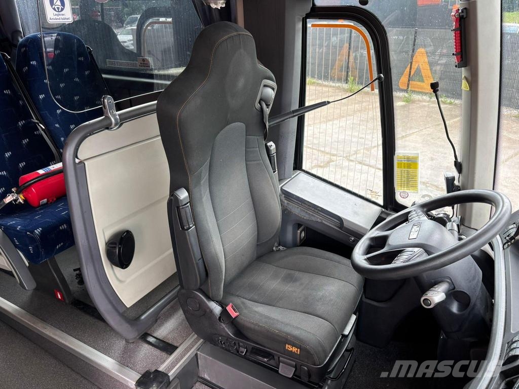 VDL Futura FMD 2-148/440 6x2*4 57 SEATS / AC / AUXILIA Autobuses interurbano